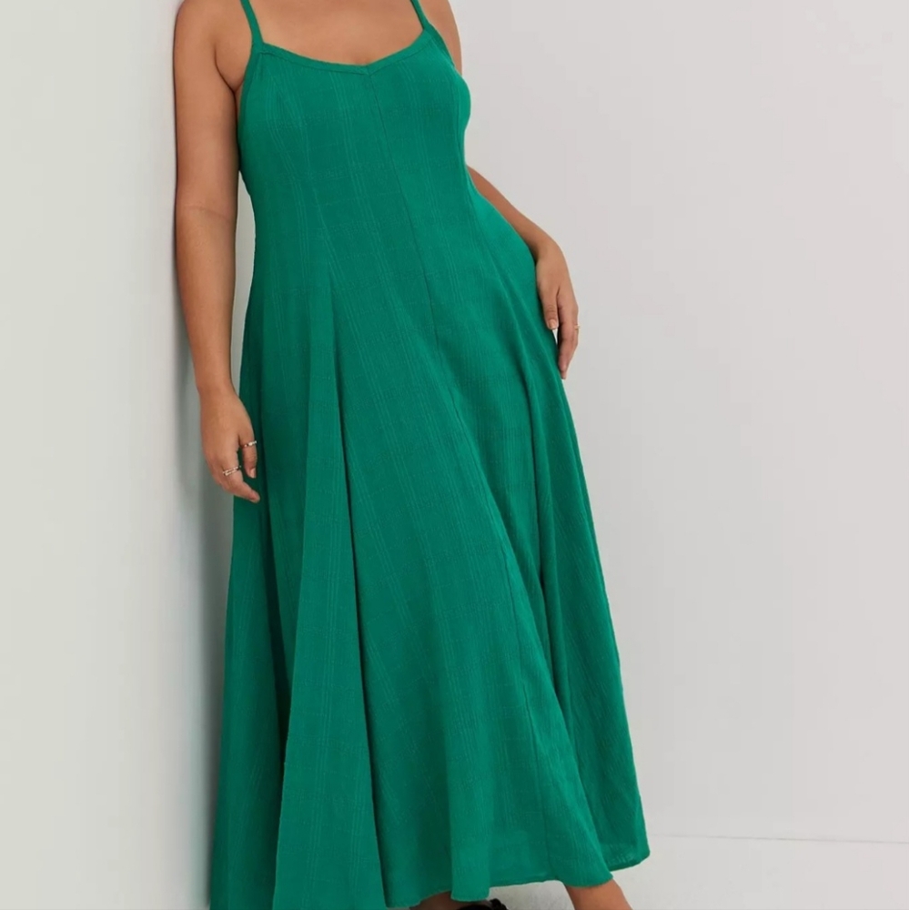 Elegant Green Maxi Dress